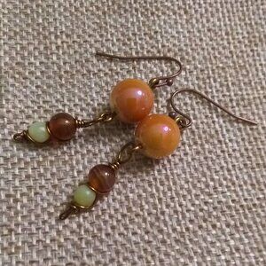 🍂🍁🍃 3/$25!!!  Feminine Stone Dangle Earrings - Seasonal Warm & Alluring
